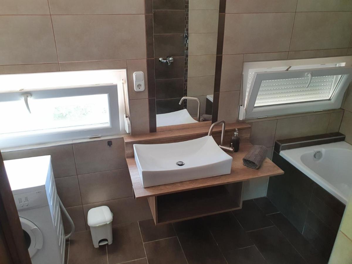 Happy Home Apartman Siofok Bagian luar foto