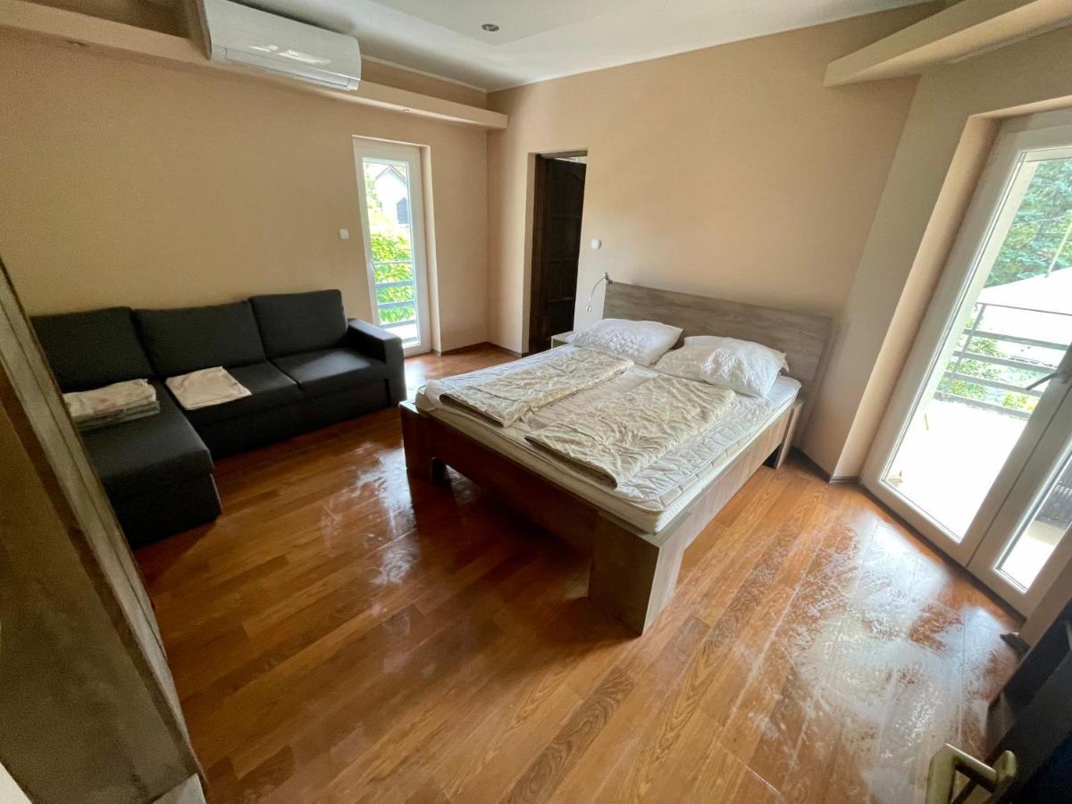 Happy Home Apartman Siofok Bagian luar foto