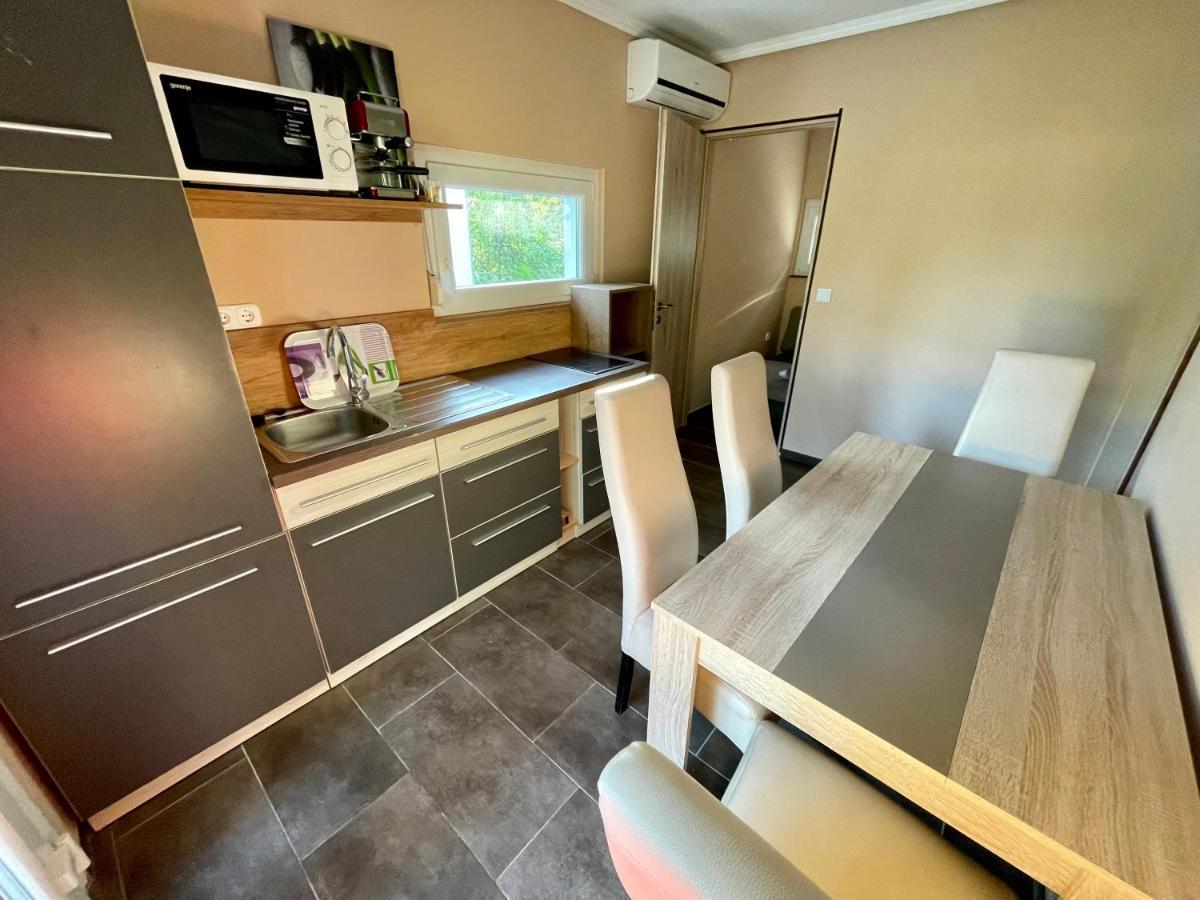 Happy Home Apartman Siofok Bagian luar foto